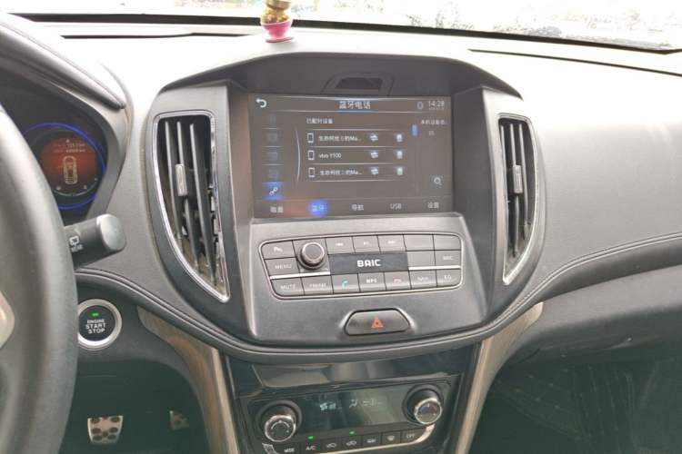 Used HYOSOW S5 2017 1.3T Manual Prestige Edition Audio And AC Panel