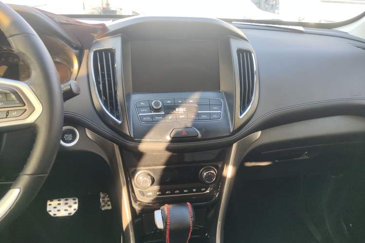 Used HYOSOW S5 2017 1.3T CVT Prestige Edition Audio And AC Panel