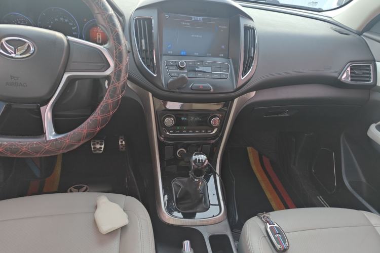 Used HYOSOW S5 2017 1.3T Manual Prestige Edition Center Console