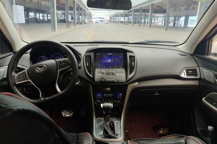 Used HYOSOW S5 2017 1.3T CVT Prestige Edition Center Console