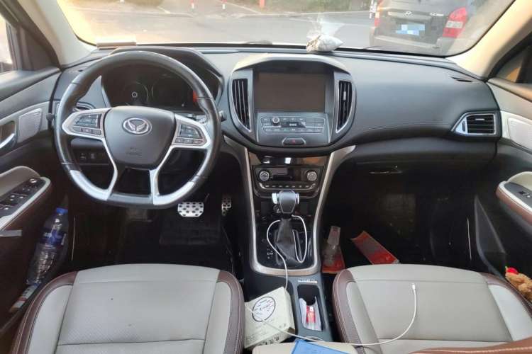 Used HYOSOW S5 2017 1.3T CVT Prestige Edition Center Console