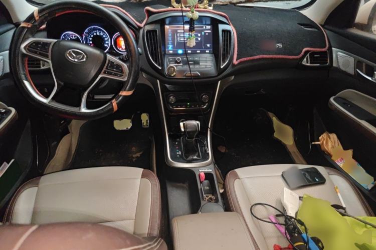 Used HYOSOW S5 2017 1.3T CVT Prestige Edition Center Console