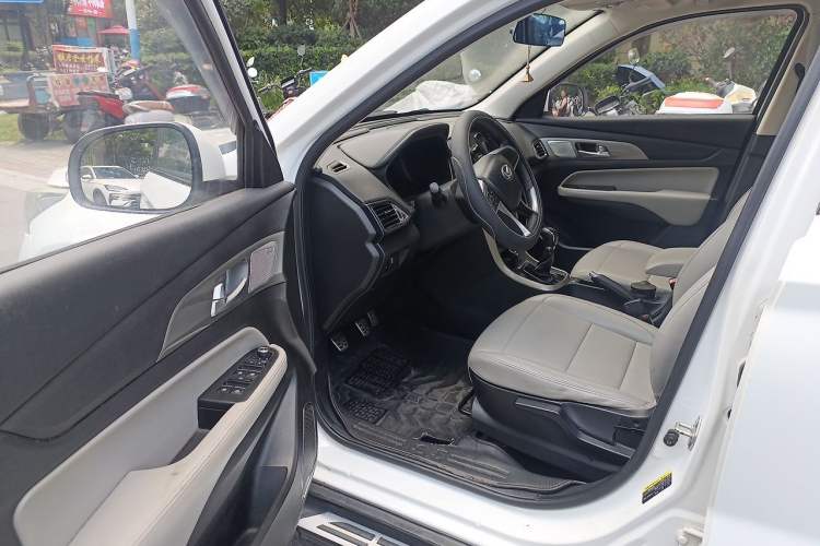 Used HYOSOW S5 2017 1.3T Manual Prestige Edition Driver Seat
