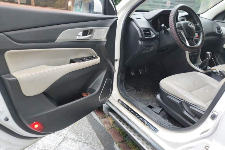 Used HYOSOW S5 2017 1.3T Manual Prestige Edition Driver Seat