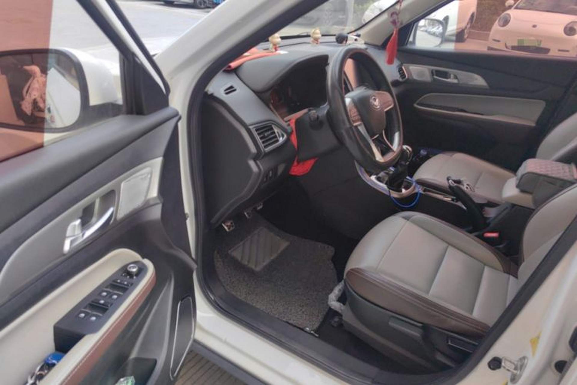 Used HYOSOW S5 2017 1.3T Manual Prestige Edition Driver Seat