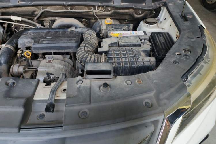 Used HYOSOW S5 2017 1.3T Manual Luxury Model Engine Bay Left
