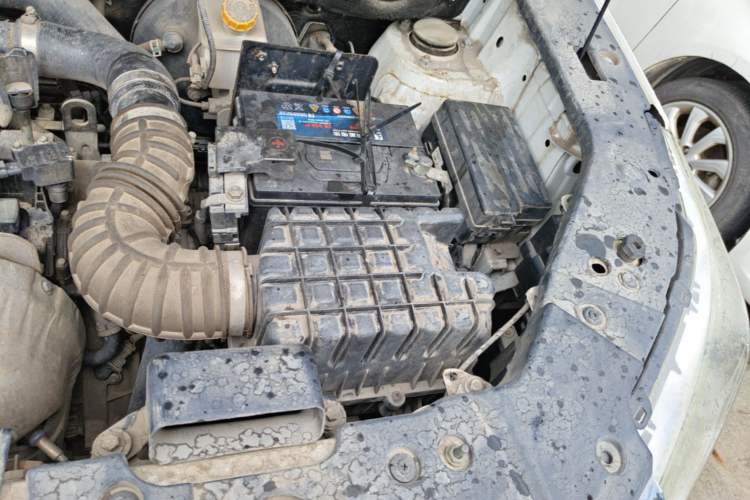 Used HYOSOW S5 2017 1.3T Manual Prestige Edition Engine Bay Left