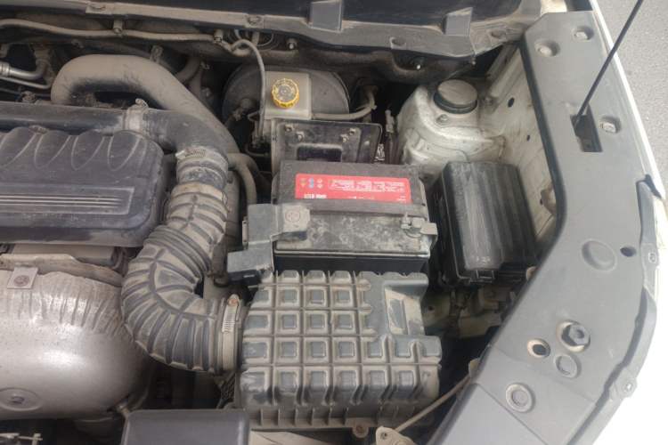 Used HYOSOW S5 2017 1.3T Manual Prestige Edition Engine Bay Left