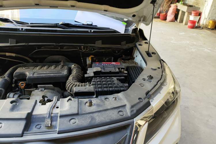 Used HYOSOW S5 2017 1.3T CVT Prestige Edition Engine Bay Left