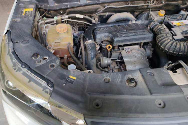 Used HYOSOW S5 2017 1.3T Manual Luxury Model Engine Bay Right