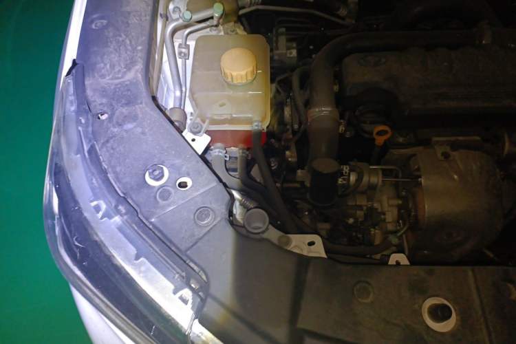 Used HYOSOW S5 2017 1.3T CVT Luxury Model Engine Bay Right