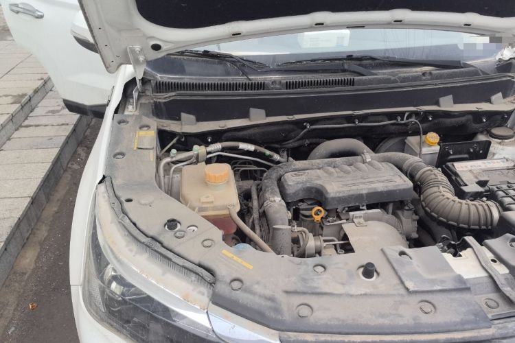 Used HYOSOW S5 2017 1.3T Manual Luxury Model Engine Bay Right