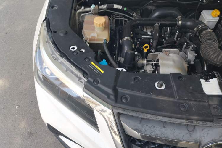 Used HYOSOW S5 2017 1.3T Manual Prestige Edition Engine Bay Right