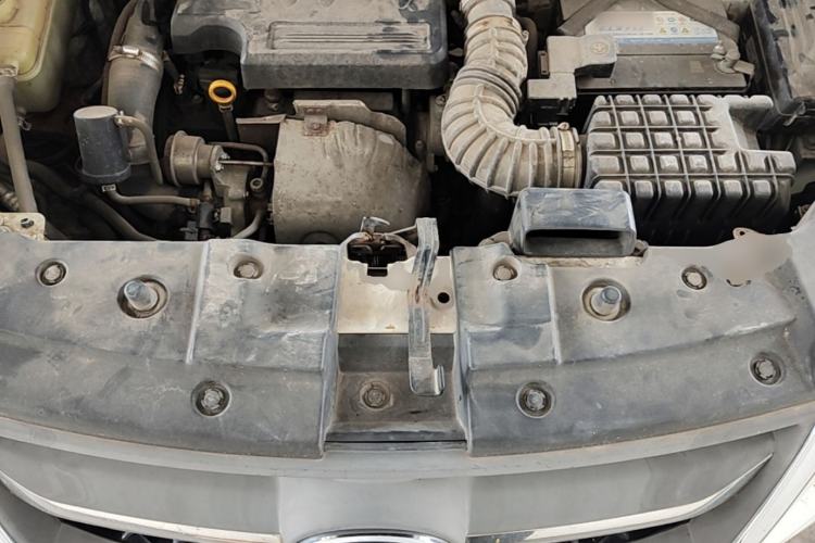 Used HYOSOW S5 2017 1.3T Manual Prestige Edition Engine Bay