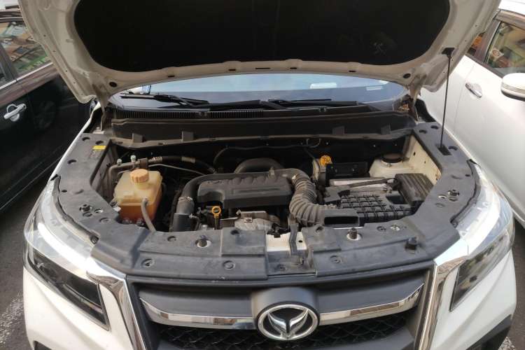 Used HYOSOW S5 2017 1.3T Manual Prestige Edition Engine Bay