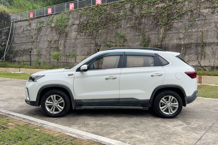 Used HYOSOW S5 2017 1.3T Manual Prestige Edition Exterior 5