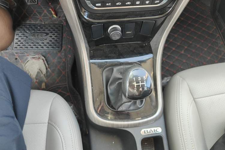Used HYOSOW S5 2017 1.3T Manual Luxury Model Gear Lever