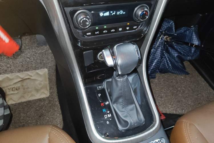 Used HYOSOW S5 2017 1.3T CVT Luxury Model Gear Lever