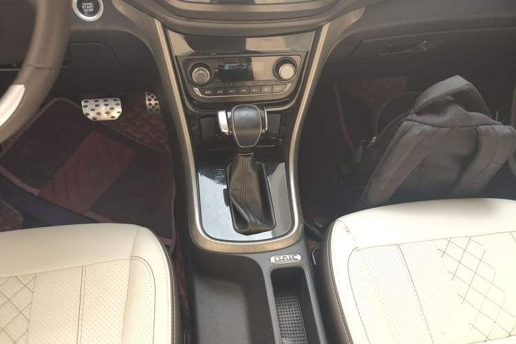 Used HYOSOW S5 2017 1.3T CVT Prestige Edition Gear Lever