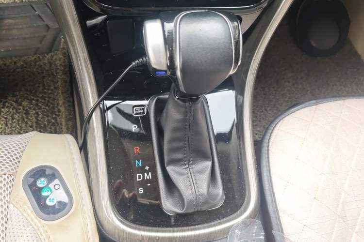 Used HYOSOW S5 2017 1.3T CVT Luxury Model Gear Lever