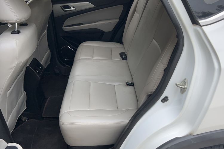 Used HYOSOW S5 2017 1.3T Manual Prestige Edition Interior 1