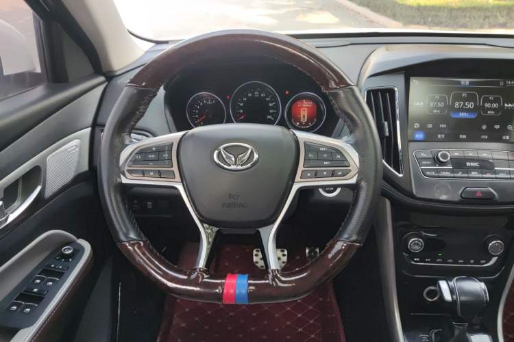 Used HYOSOW S5 2017 1.3T CVT Prestige Edition Interior 6