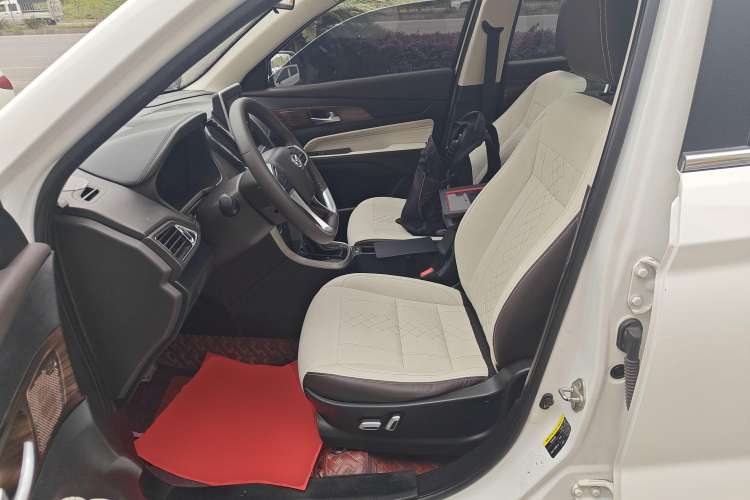 Used HYOSOW S5 2017 1.3T CVT Prestige Edition Left Front Seat