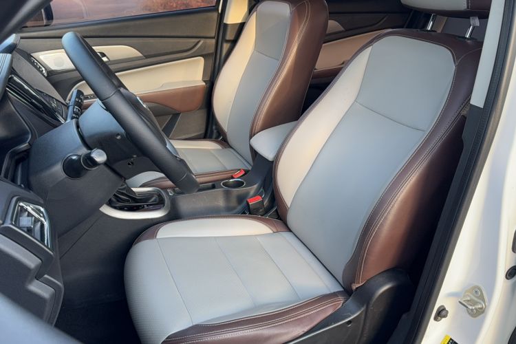 Used HYOSOW S5 2017 1.3T CVT Prestige Edition Left Front Seat
