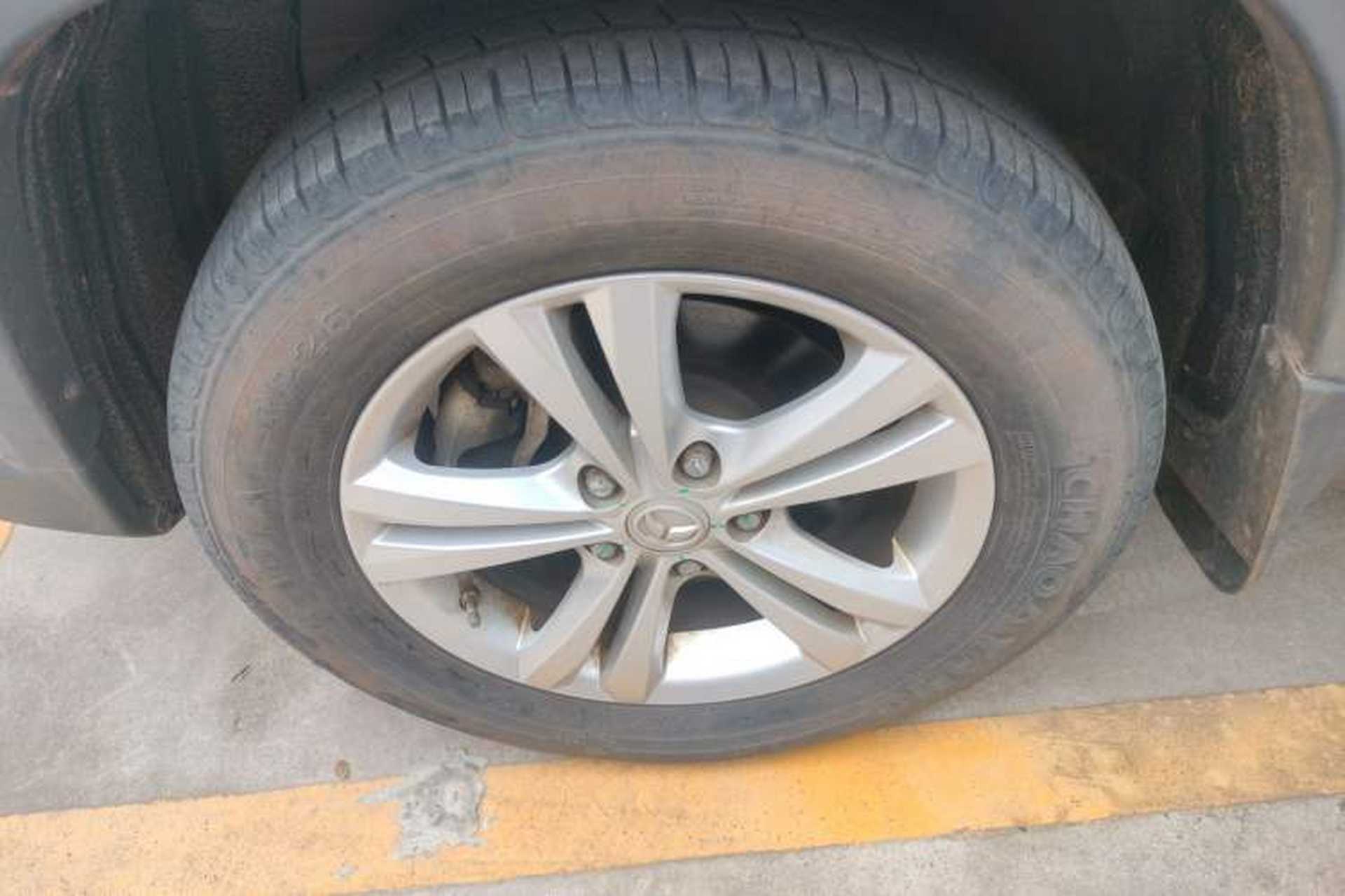 Used HYOSOW S5 2017 1.3T Manual Prestige Edition Left Front Wheel Hub