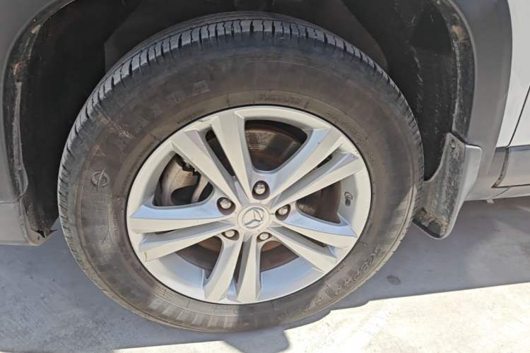 Used HYOSOW S5 2017 1.3T Manual Prestige Edition Left Front Wheel Hub