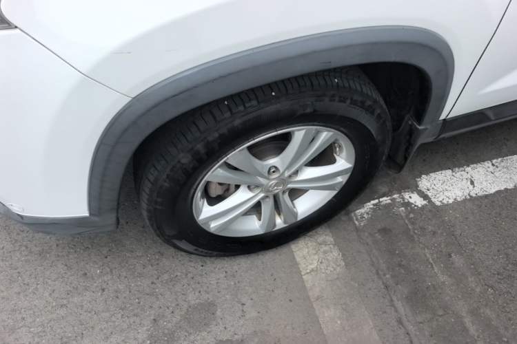Used HYOSOW S5 2017 1.3T Manual Prestige Edition Left Front Wheel Hub