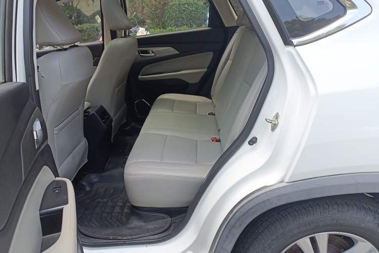 Used HYOSOW S5 2017 1.3T Manual Prestige Edition Left Rear Seat