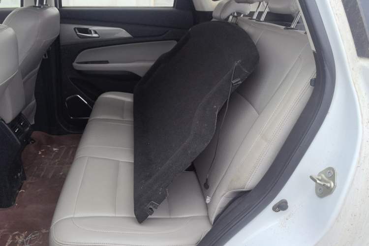 Used HYOSOW S5 2017 1.3T Manual Luxury Model Left Rear Seat