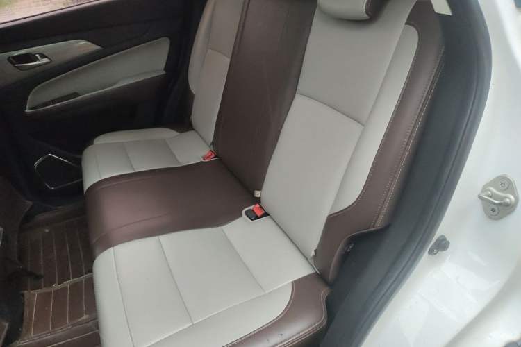 Used HYOSOW S5 2017 1.3T CVT Prestige Edition Left Rear Seat
