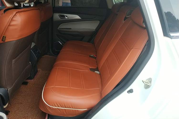 Used HYOSOW S5 2017 1.3T CVT Prestige Edition Left Rear Seat
