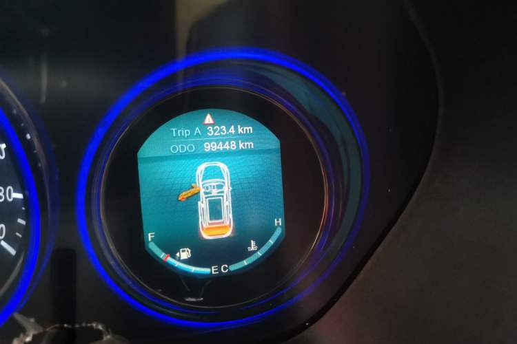 Used HYOSOW S5 2017 1.3T Manual Prestige Edition Odometer Close Up