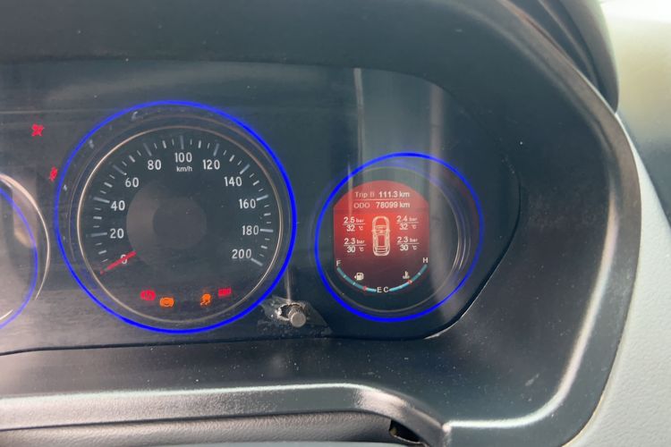 Used HYOSOW S5 2017 1.3T Manual Prestige Edition Odometer Close Up