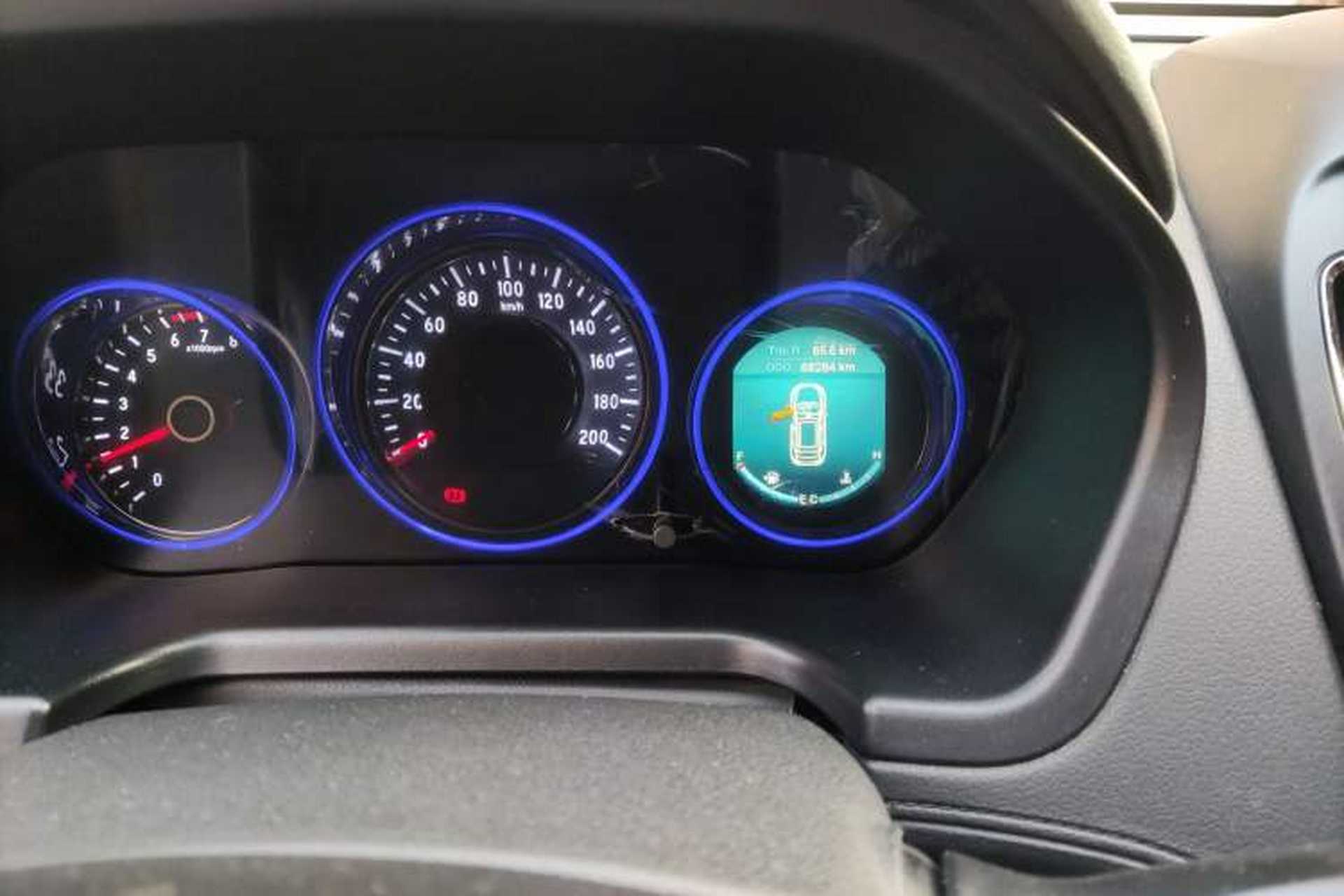 Used HYOSOW S5 2017 1.3T Manual Prestige Edition Odometer Close Up
