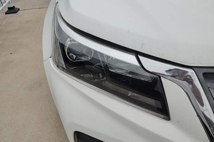 Used HYOSOW S5 2017 1.3T Manual Prestige Edition Right Front Headlight