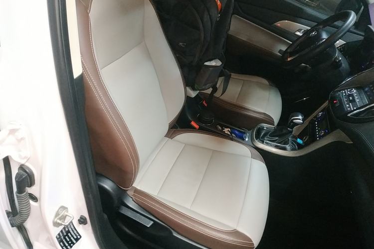 Used HYOSOW S5 2017 1.3T CVT Prestige Edition Right Front Seat