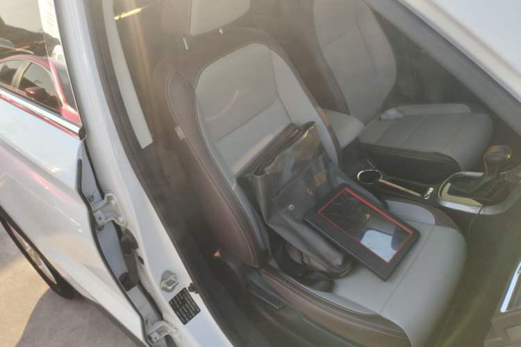 Used HYOSOW S5 2017 1.3T CVT Prestige Edition Right Front Seat