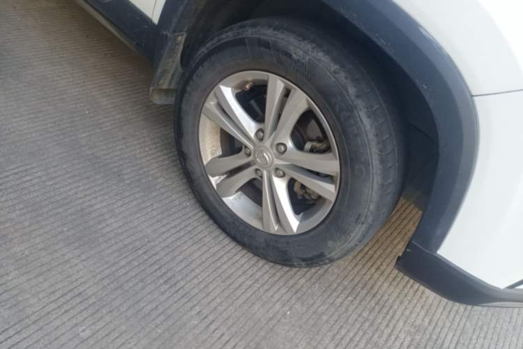 Used HYOSOW S5 2017 1.3T Manual Luxury Model Right Front Wheel Hub