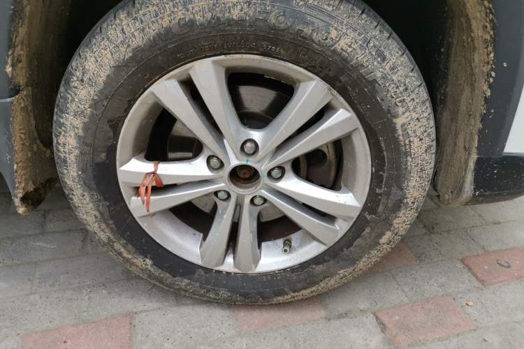 Used HYOSOW S5 2017 1.3T Manual Prestige Edition Right Front Wheel Hub