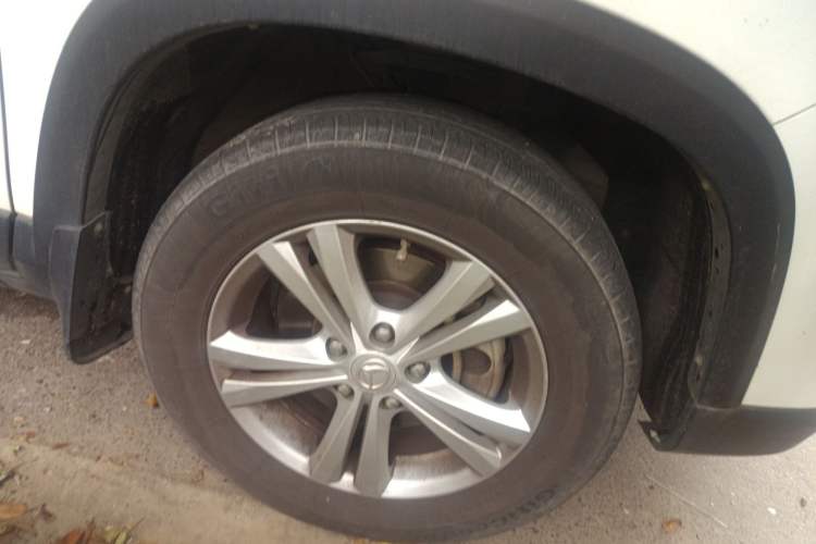 Used HYOSOW S5 2017 1.3T Manual Prestige Edition Right Front Wheel Hub