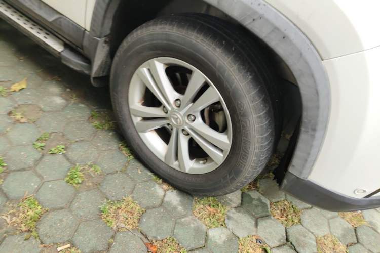 Used HYOSOW S5 2017 1.3T Manual Prestige Edition Right Front Wheel Hub