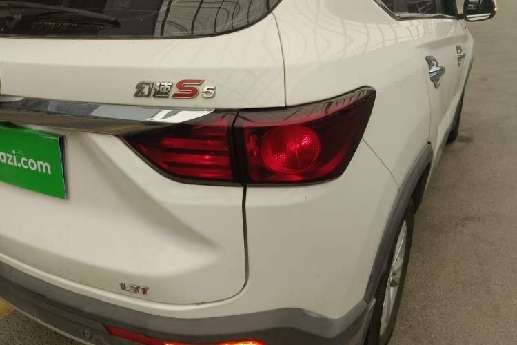 Used HYOSOW S5 2017 1.3T CVT Prestige Edition Right Rear Taillight