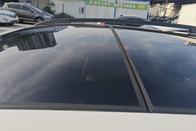 Used HYOSOW S5 2017 1.3T Manual Prestige Edition Roof