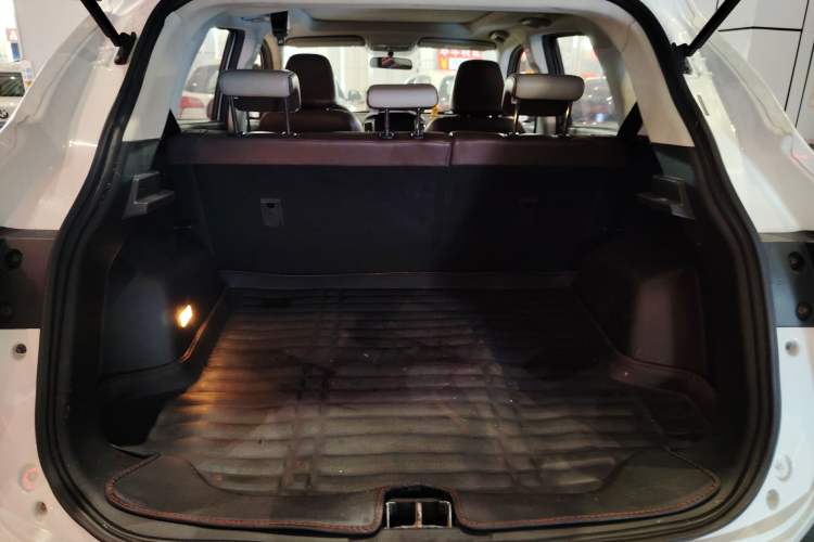 Used HYOSOW S5 2017 1.3T CVT Prestige Edition Trunk