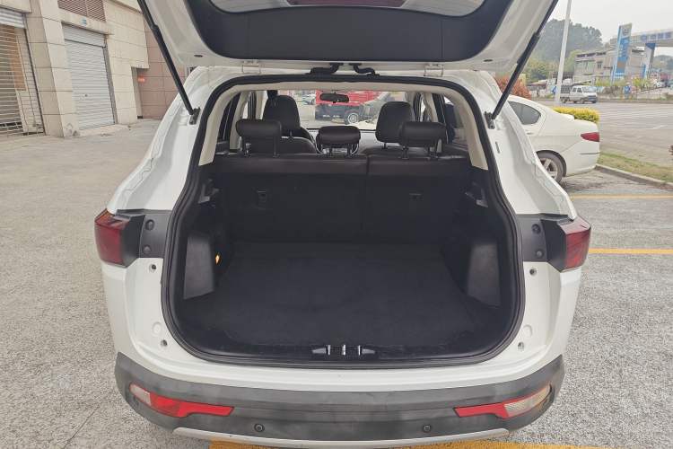 Used HYOSOW S5 2017 1.3T CVT Prestige Edition Trunk