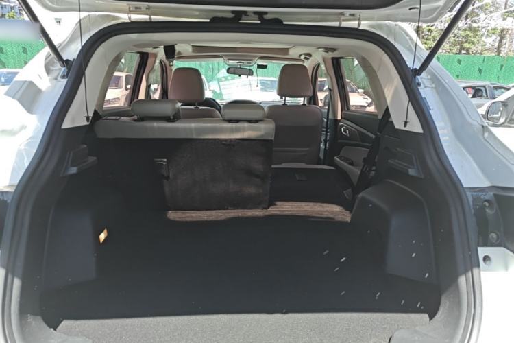Used HYOSOW S5 2017 1.3T Manual Prestige Edition Trunk